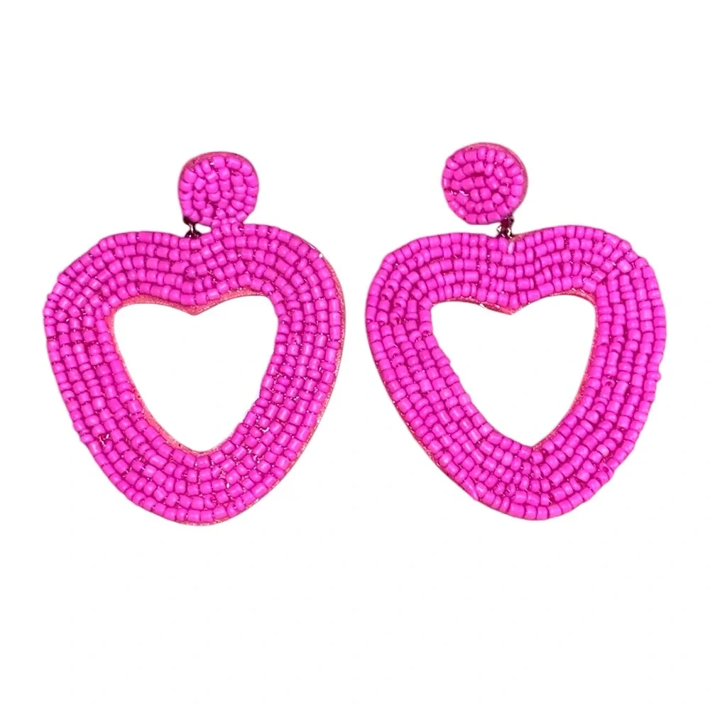 NWOT Pink Heart Beaded Earrings